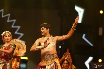 Sarrainodu Movie Audio Celebrations